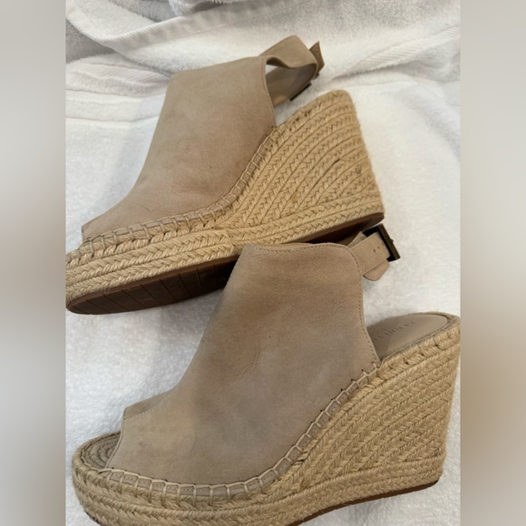 Kenneth Cole New York - peep toe espadrille wedge - Picture 12 of 12